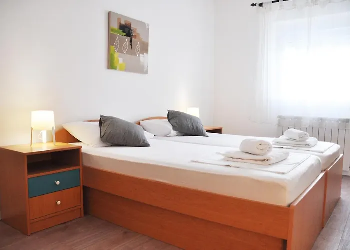 Alavuk Apartment Pula